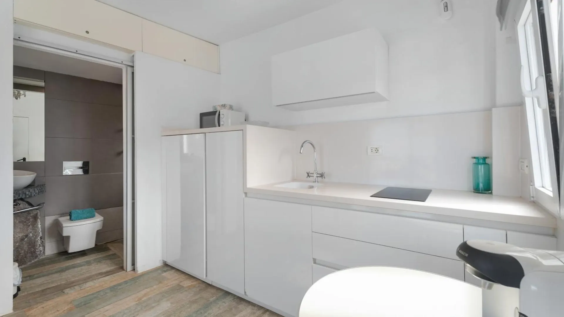 דירה אדחה Tucadam Suites